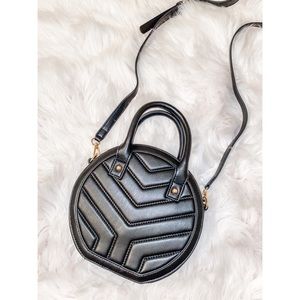 Express crossbody